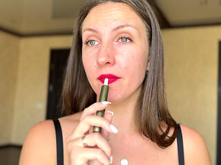 Yawn Goddess: Uvula Show