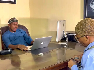 LEKKI BANGERS: HER TEACHER COLLECT HER PHONE BECAUSE SHE WAS PLAYING WITH IT AND SHE FUCK HER TEACHER BEFORE SHE CAN COLLECT THE PHONE