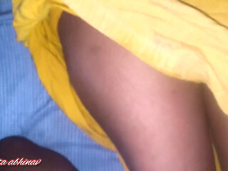 I pressed the breasts of the Bhabhi resting next to me, then woke her up, fingered her pussy and had sex.