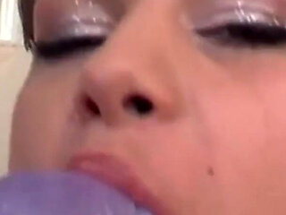 Cute blonde babe gets her pussy licked and toyed