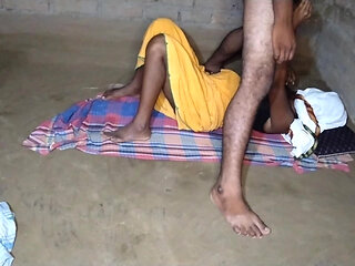 Sauteli bahan ke sath chudai desi style me