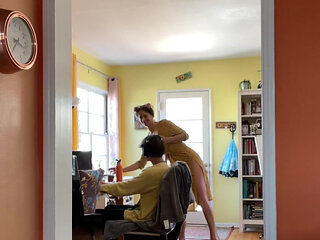 Step Mommy Get Bored and Ignored by Her Sweet Boy Who Loves to Play Waaaarzoneeee