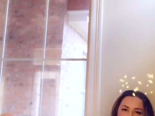 Big boobs milf masturbates with her dildo