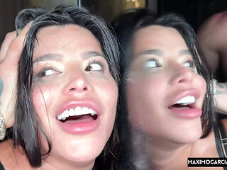 Big Ass Mama Anal Fuck and Cum Inside - Maximo Garcia Pounds Sara Retali