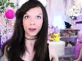 Shemale tranny enjoying solo masturbation