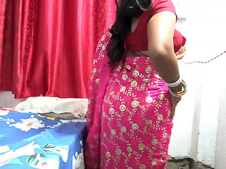 Desi Bhabhi What a Fun Time She Had Wearing That Saree. I'm Going to Leave Today. Hindi Audio.
