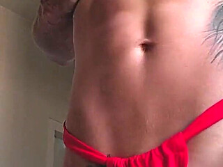 Sun-tanned Muscle Temptation