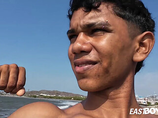 Beach Bumming With A Handjob From Mitch