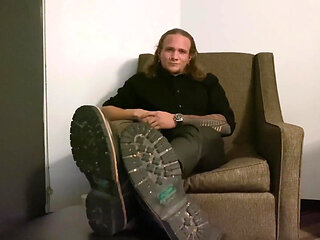 Peter Hooke Unloads Hot Jizz