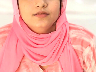 Desi Beautiful Girl Outdoor Tour and Sex in the Hotel Room