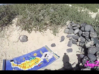 Heat up Your Screen: Sexydea's Beach Doggystyle POV Will Leave You Wanting More