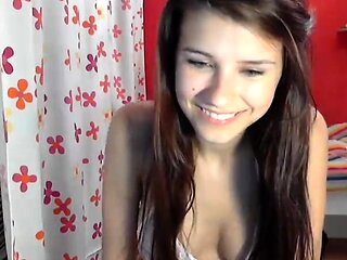 Young amateur teen in solo masturbation getting kinky