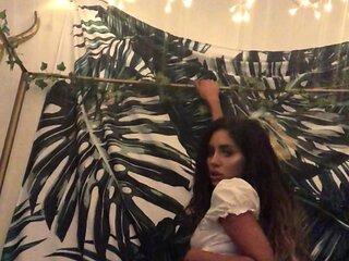 Big booty ass fetish amateurs get oral and suck cock