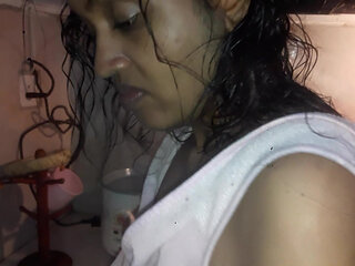 Step mom's free use deal - Episode3