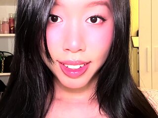 Amateur webcam asian girl