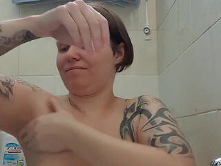 Morning shower big natural tits