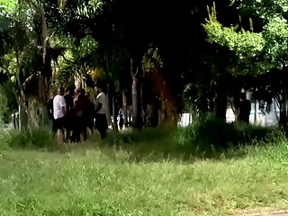 FUI PROCURAR UM SOLTEIRO SAFADO NO DOGGING! Marcamos com f&atilde_s na pra&ccedil_a e eles apareceram