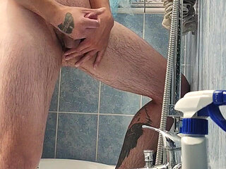 Shower Jerking