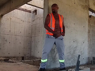 After Work I Went to the Construction Site to Enjoy Myself