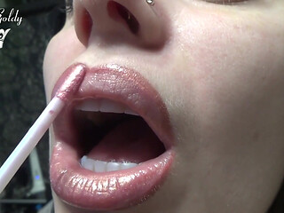 Lip gloss fetish & worship