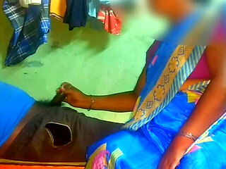 Indian Housewife Aunty Blowjop