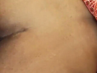 Indian Khusurat Bhabhi Ko Devar Je Ne Pele Diya Tel Laga Ke