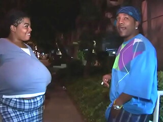 SSBBW AMATEUR EBONY AZZ BABY