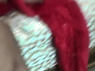 Cum Swapping on Homemade Bisexual Threesome