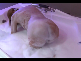 My Friend's Beautiful Wife Enjoys the Jacuzzi in the Motel Before Fucking Her, She Loves Cock