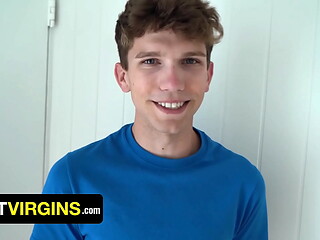 He Railed My Asshole! A Muscular DILF I Met Online Destroyed My Virgin Ass