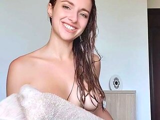 Amateur teen porsha solo action
