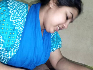 Bengali Village Wife Hardcore Fuck at Home - Desi Hot Housewife