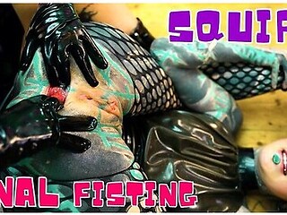 Morea Black - Wild Goth Latex Lesbian Fisting, Squirting,anal Gapes