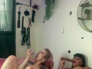 Beautiful babe with big boobs toying her round ass