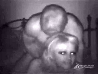 Pari: Amateur, Blonde  Public Porn