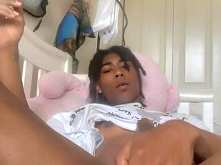 TsKayana - Edging & Masturbating Until Shes Goopy