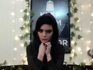 Tattoed Amateur Webcam Girl Hot Dildo Action Masturbation