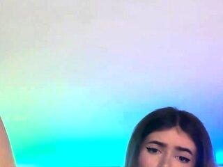 Adrianna Savu's thick boobs tempt in XXX action!