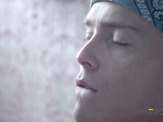 I Am Alone. I Am in Love