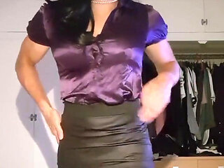 This secretary is feeling very horny and is thinking about what is about to cum