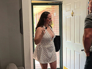 Hotwife MILF Cheats and Gets Creampied by Big Muscular Bull