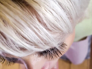 Horny MILF Serenexx Gives BJ!!!!