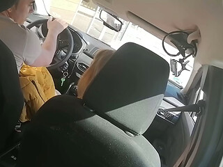 REAL VIDEO we go to Burger King, she gives me a blowjob while driving and we end up fucking in the car