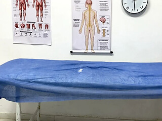 Step mommy's big ass gets checked at the gynecologist