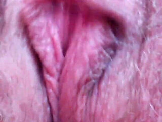 Big clit hairy pussy cumming