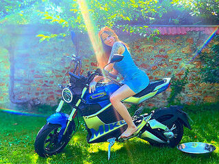 Motorcycle Pussy Rub Wet Tease & Orgasm
