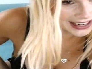 Playing with My Fans in Live Show