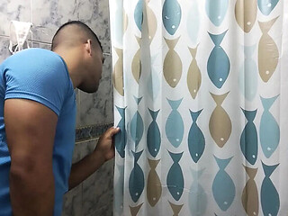 I Creampie My Sister-in-Law's Huge Ass Right in the Bathroom