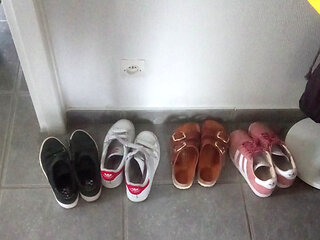 Girlfriend's old Stan Smith