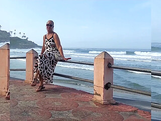Hot milf enjoys post-walk sex
